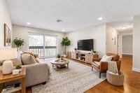 Building Photo - 15 Bower Rd