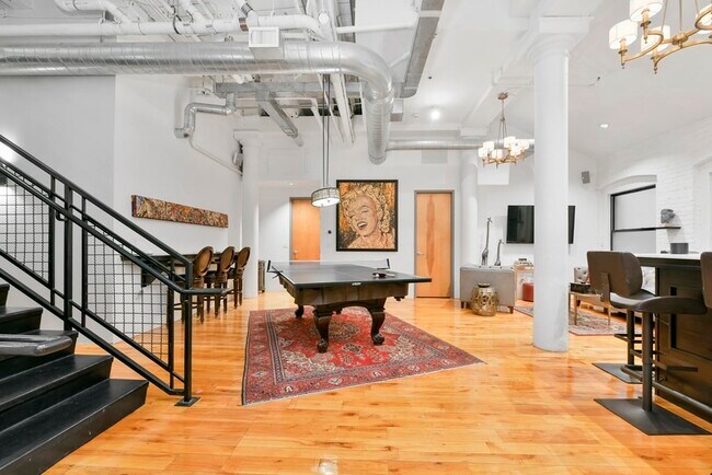 Building Photo - 112 Beach St