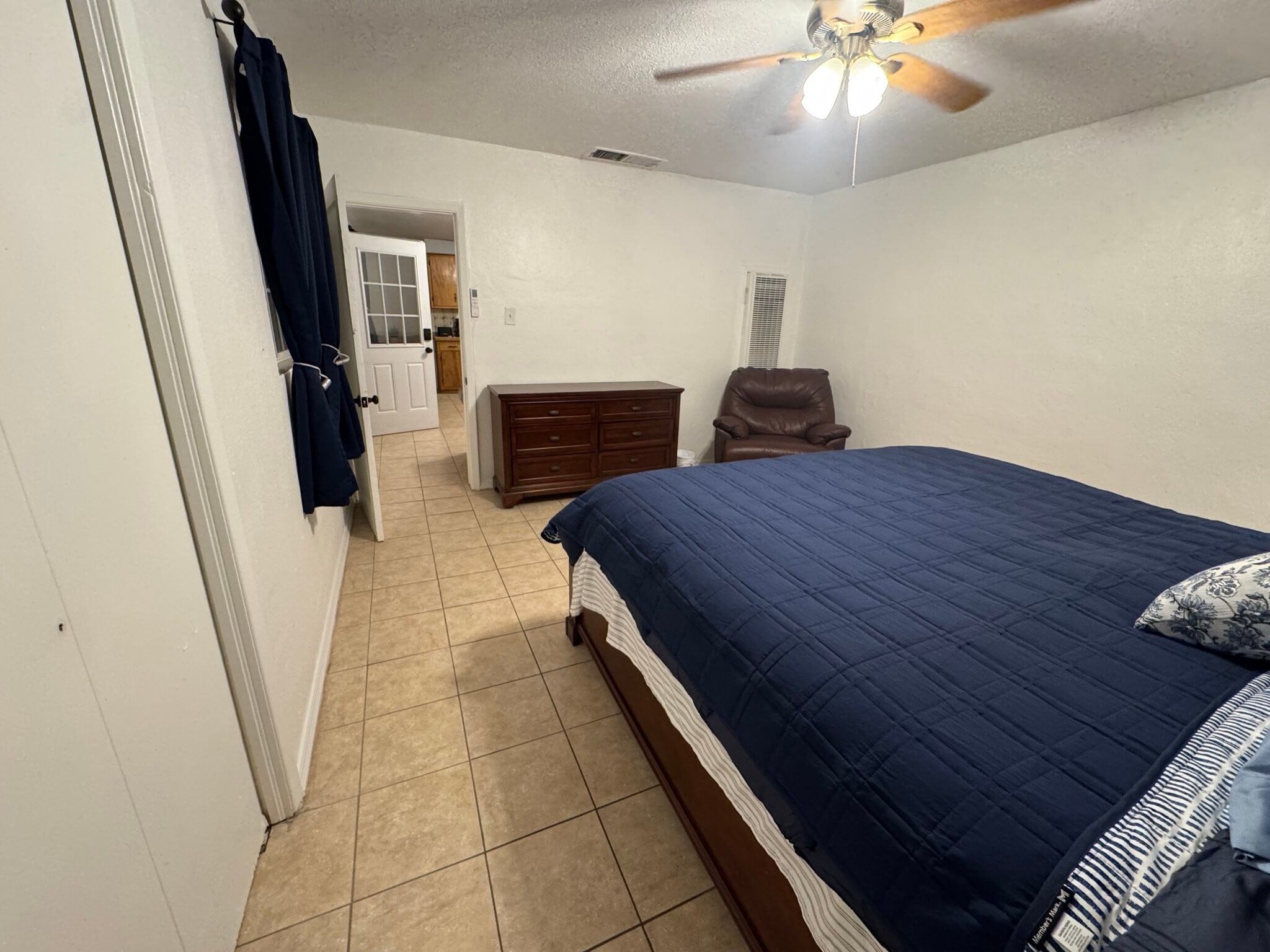 Building Photo - 608 Alicia Dr