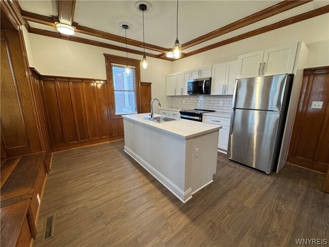 Building Photo - 81 Humboldt Pkwy