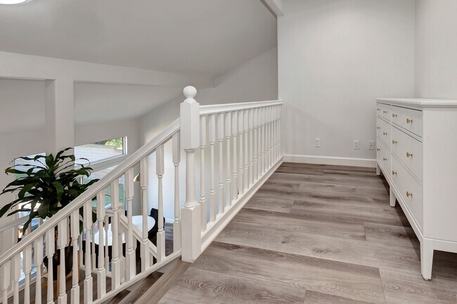 Building Photo - 28962 Sean Dr