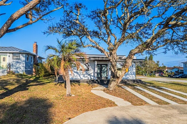 Building Photo - 2061 S Peninsula Dr