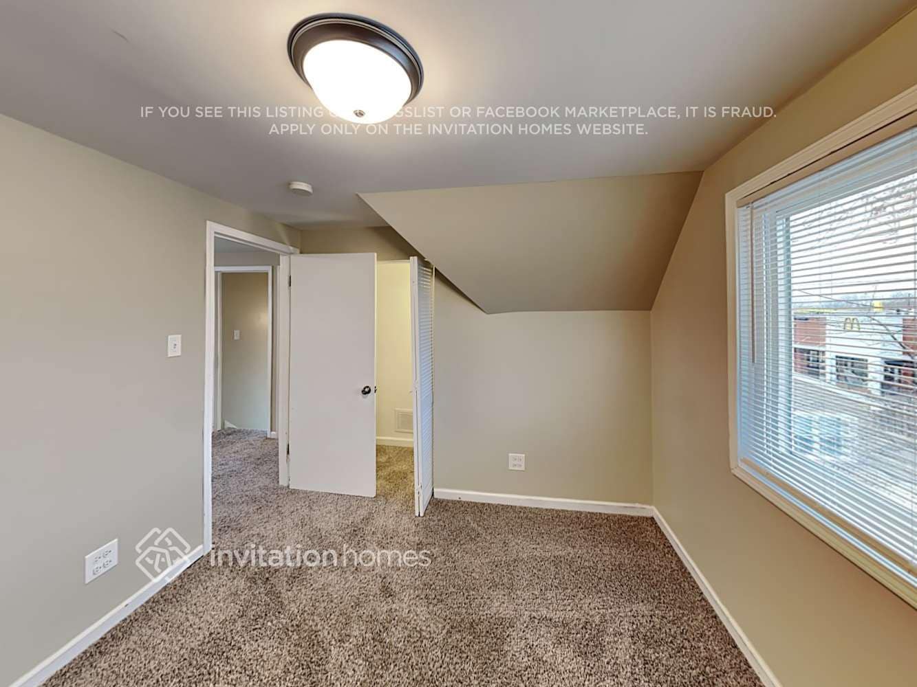 Building Photo - 4419 N Nagle Ave