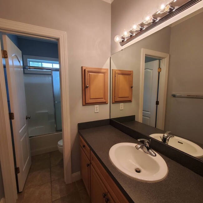 Building Photo - Southern Comfort Living: Elegant 3BR/3BA H...