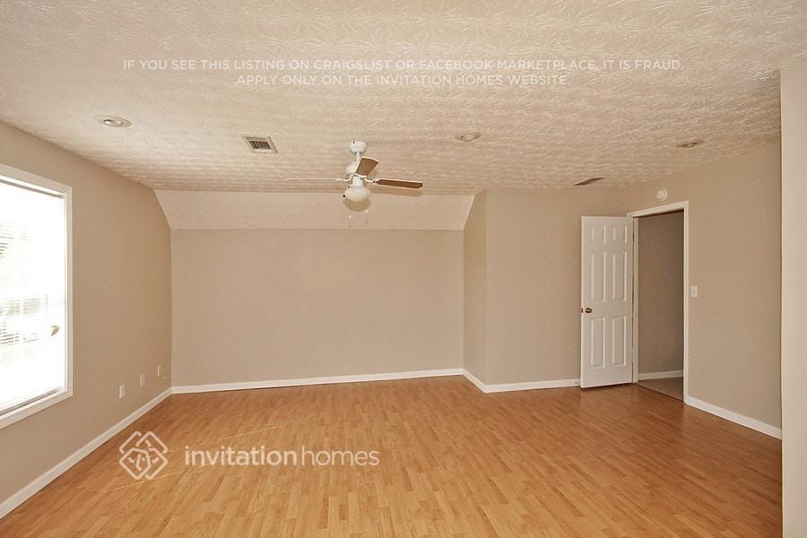 Building Photo - 1807 Summit Creek Way