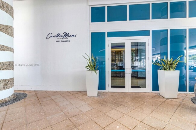 Building Photo - 6801 Collins Ave