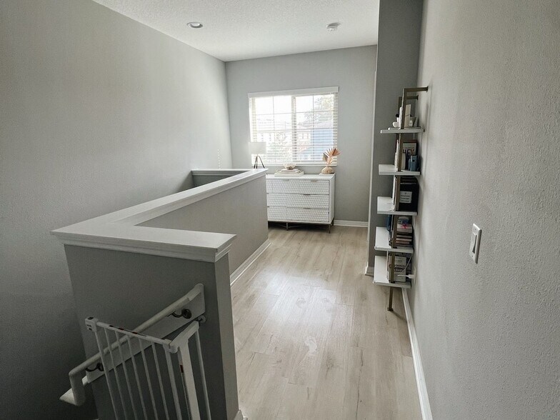 Building Photo - 2662 White Isle Ln
