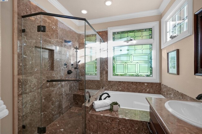 Building Photo - 4 Hardy Ct