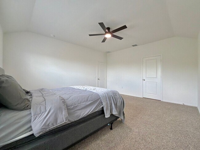 Building Photo - 14812 Afleet Alex St