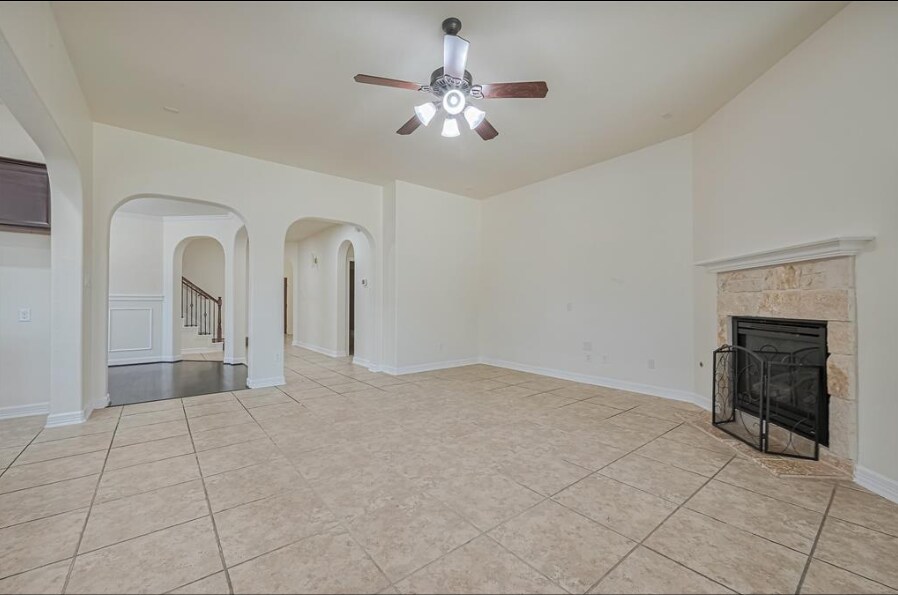 Building Photo - 2011 Fern River Ct