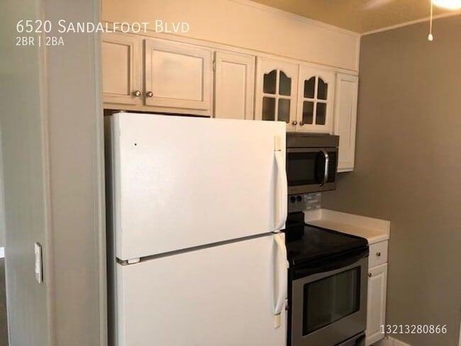 Building Photo - Beautiful 2/2 with large back yard Mobile ...