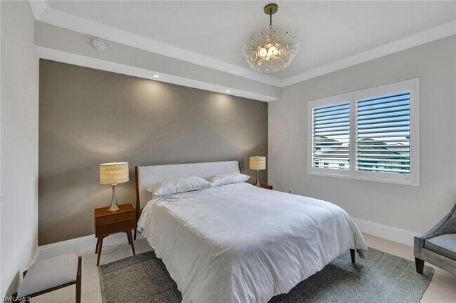 Building Photo - 1035 3rd Ave S