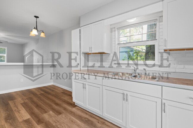 Building Photo - 1739 S Edwards Ct