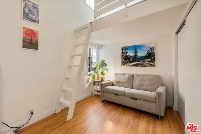 Building Photo - 3988 Beethoven St