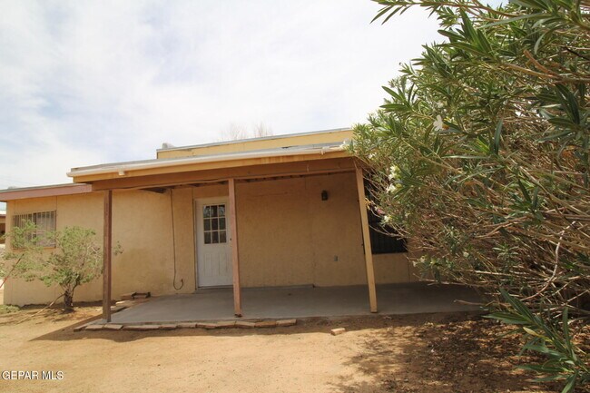 Building Photo - 10711 Ivanhoe Dr