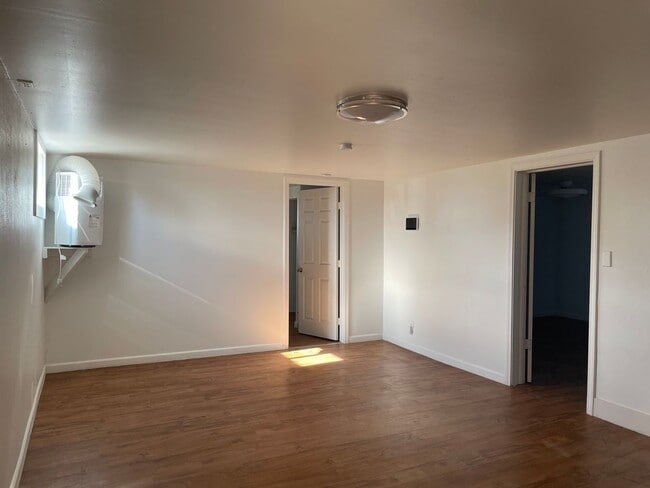 Building Photo - Remodeled Basement Apartment, 3 Bedrooms!