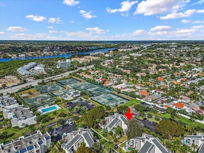 Building Photo - 1605 US-1