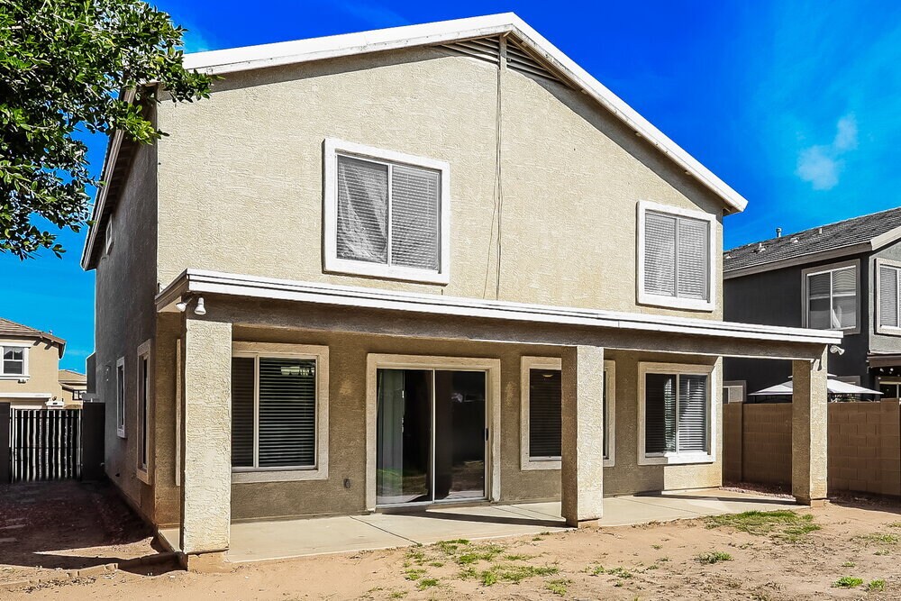 Building Photo - 14837 W Columbine Dr