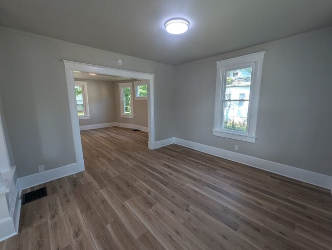 Building Photo - Remodeled 2-Bedroom Home with Main Floor Laundry & Two Car Garage