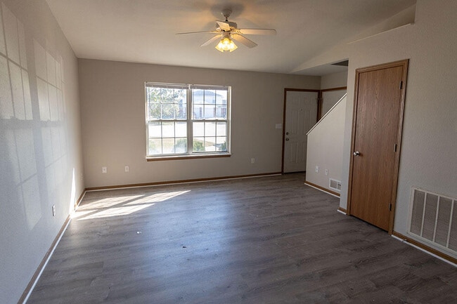 Building Photo - 1507 Native Dancer Ct