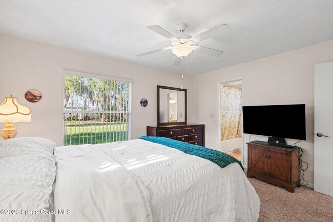 Building Photo - 108 Delvalle St