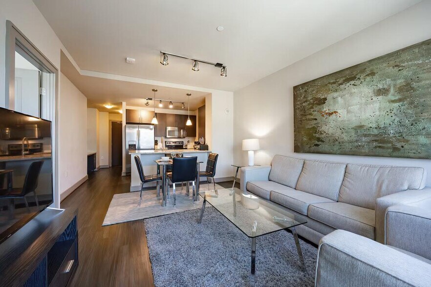 Building Photo - 100 Pier 4 Blvd.