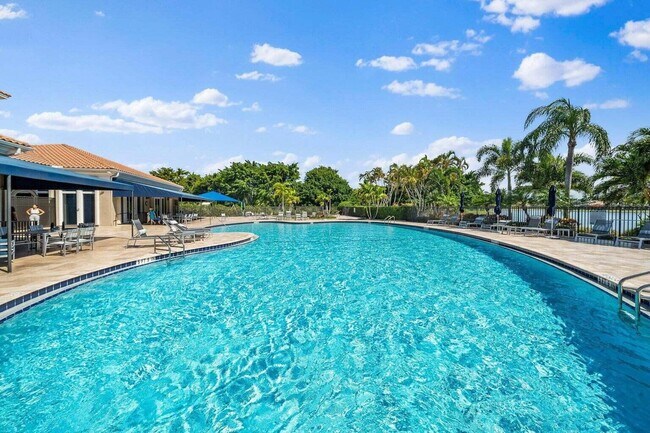 Building Photo - 12919 Hyland Cir