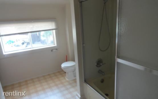 Building Photo - 2 br, 1 bath  - 301 S Saginaw St