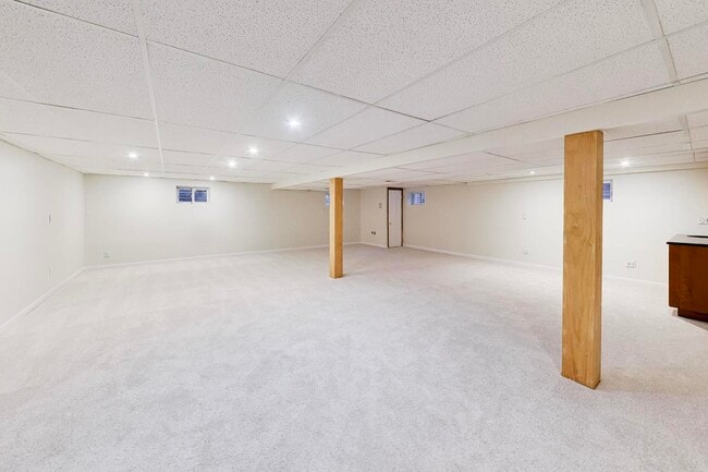 Building Photo - 1526 Carrol Ct