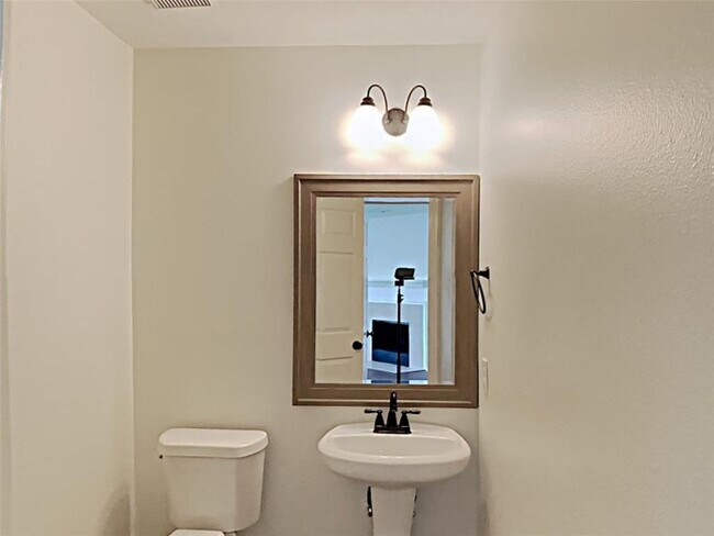 Building Photo - 15334 Sienna Oak Dr