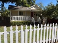 Building Photo - Charming 2 bedroom, 1.5 bath home in Old Folsom near Sutter Street