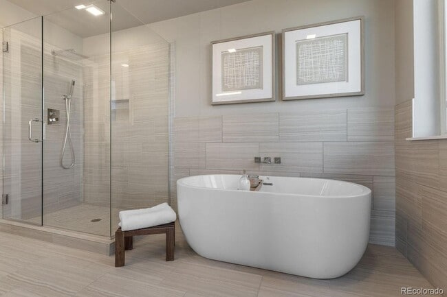 Building Photo - 1515 Julian St