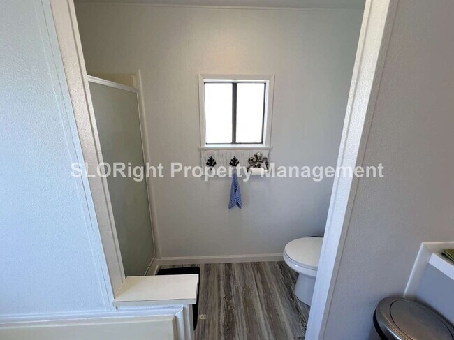 Building Photo - AVAILABLE SEPTEMBER - MOVE IN SPECIAL RATE- 55+ Community - 2 Bed / 2 Bath