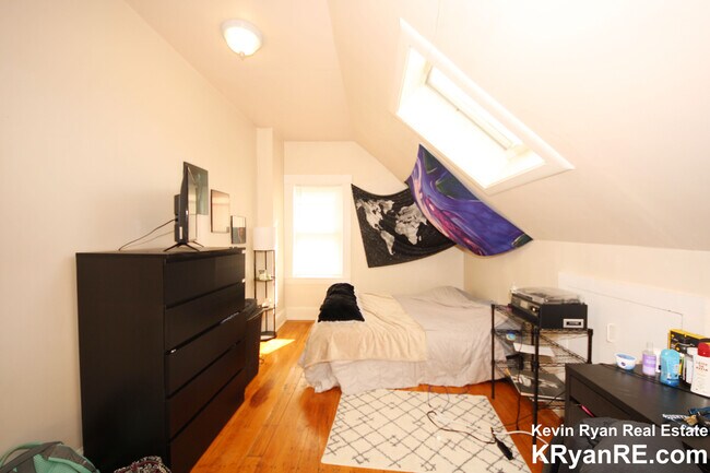 Building Photo - 60-62 Bedford St. Unit 62 #2