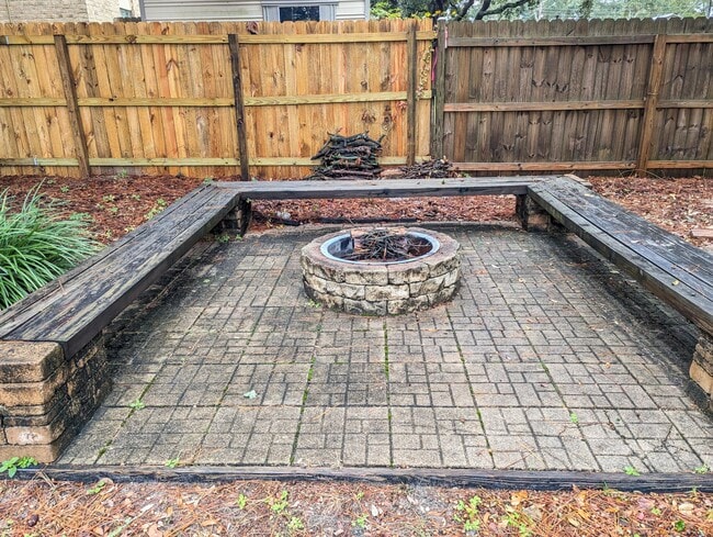 Building Photo - 116 Alder Ave SE