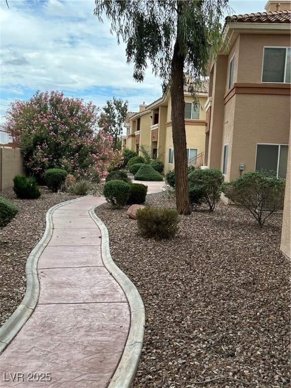 Building Photo - 1050 E Cactus Ave