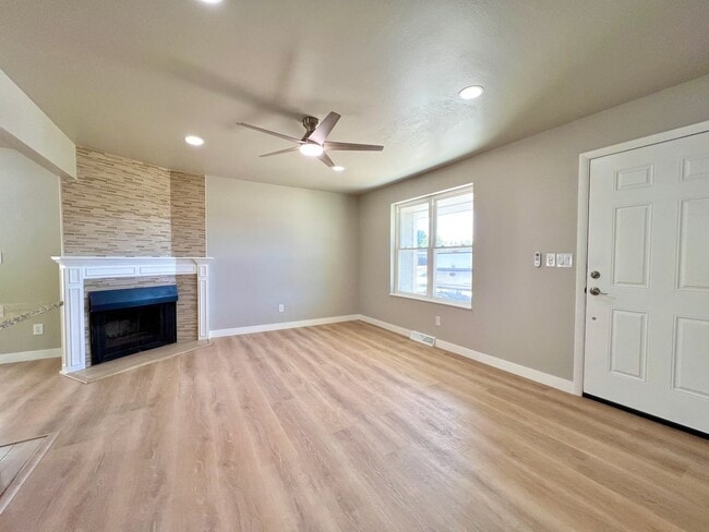 Building Photo - 3601 W 90th Ave