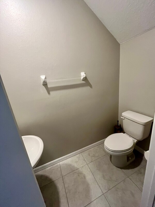 Building Photo - 6156 Spring Crayfish Ave