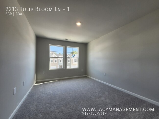 Building Photo - 2213 Tulip Bloom Ln