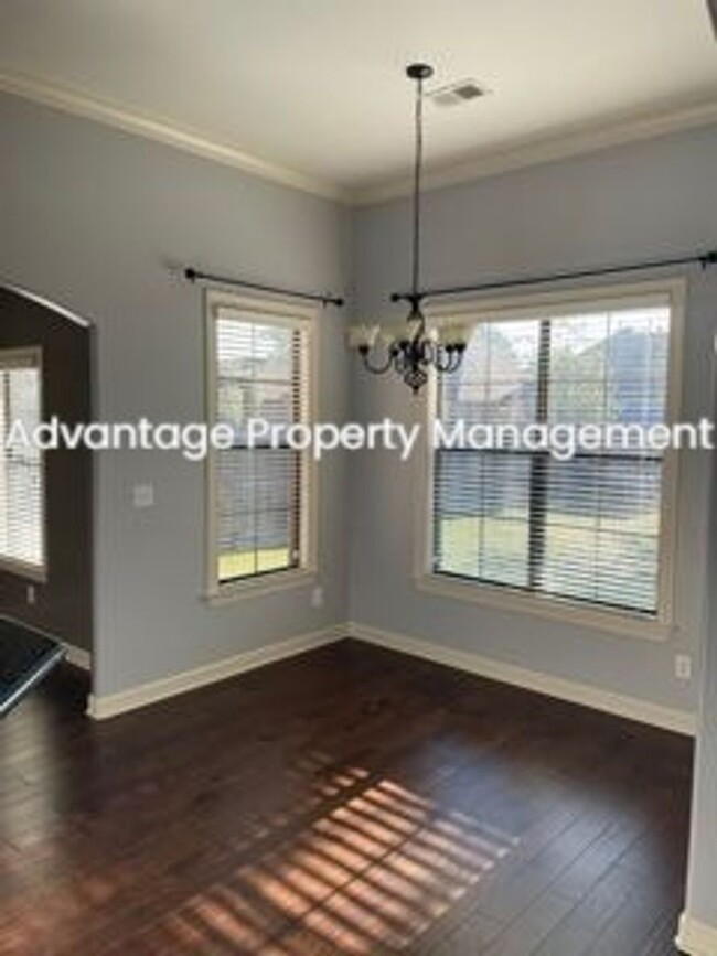 Building Photo - 1474 Sawmill Creek Ln