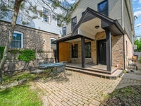Building Photo - 2118 W Huron St