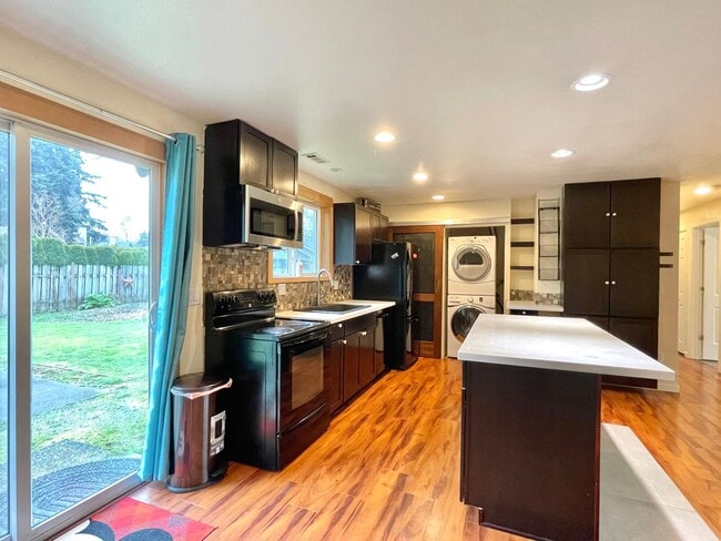 Building Photo - Great Home for rent