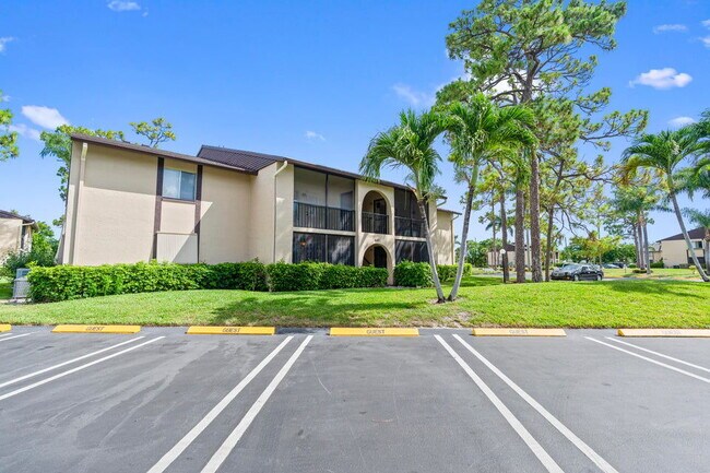 Building Photo - 441 Pine Glen Ln