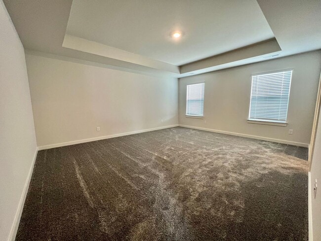 Building Photo - 5 Bed, 3.5 Bath Home w/ 2 Car Garage in Harvest Point