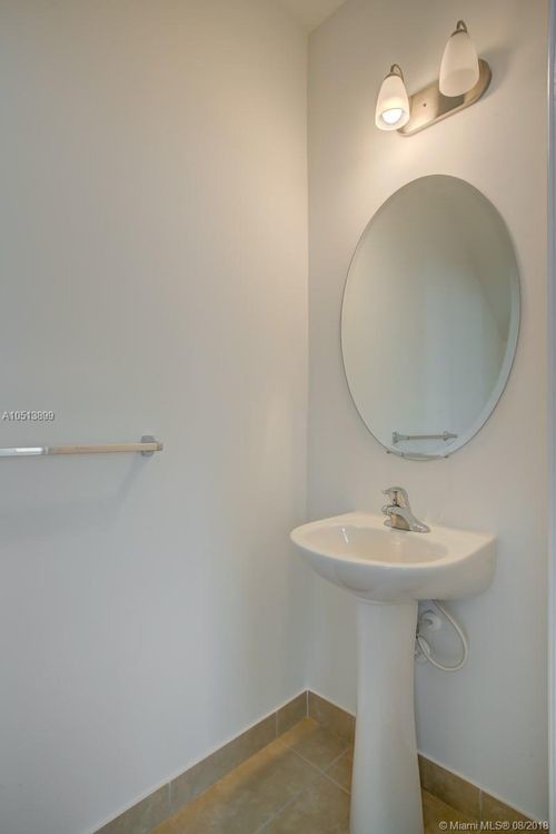 Building Photo - 4665 Windmill Lane