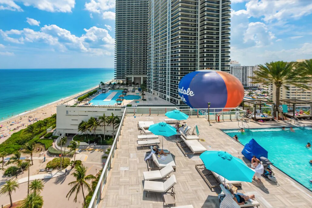 Building Photo - 4111 S Ocean Dr