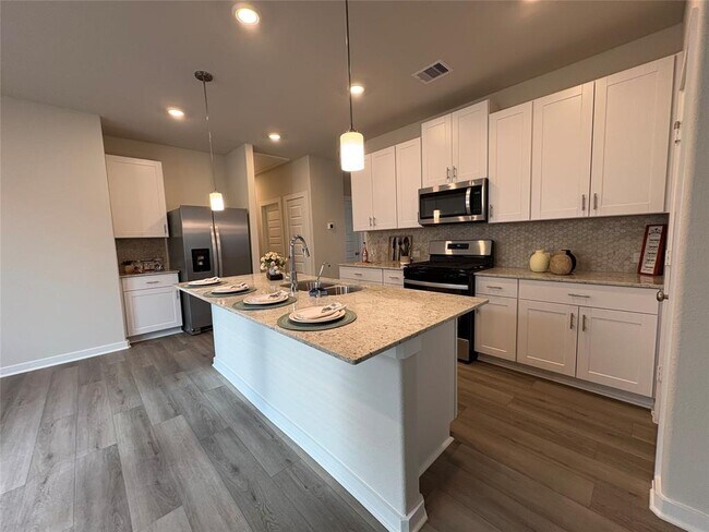 Building Photo - 15518 Olive Ter Trl