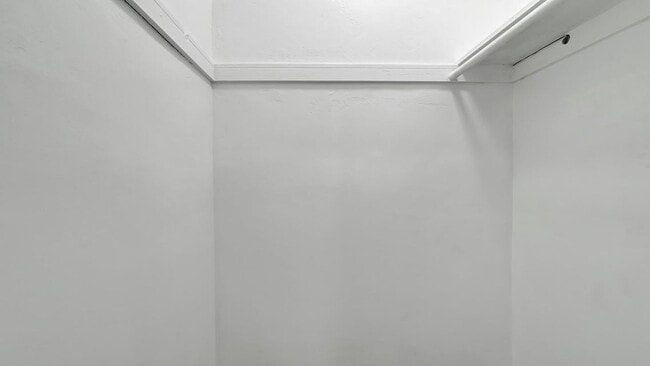 Building Photo - 11 NW 117th St