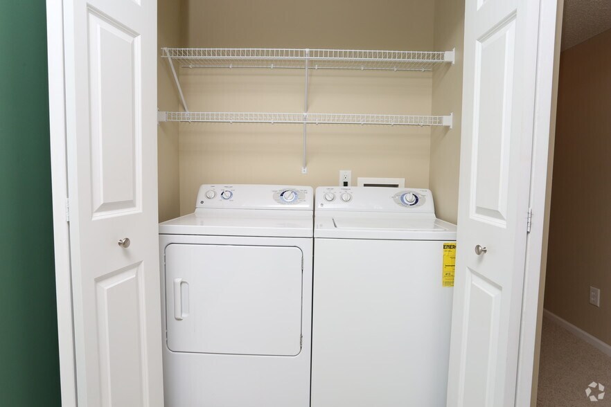 Parkers Lake Plymouth, MN Apartment Finder