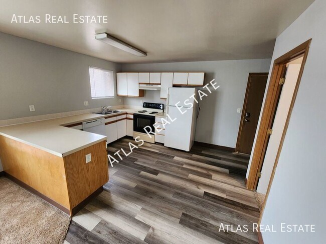 Building Photo - 1919 S 11th Avenue